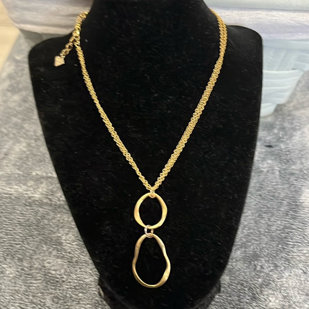 Cookie Lee Oval Dangle Gold tone Necklace.